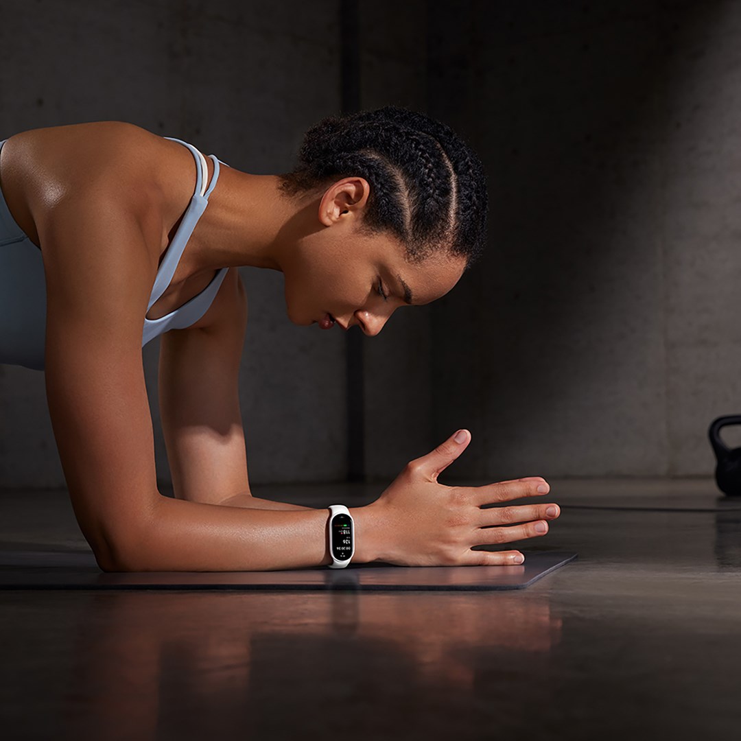 Pametna narukvica XIAOMI Smart Band 10 Glacier Silver-14
