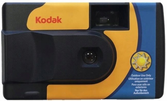 Jednokratna kamera KODAK DAYLIGHT s filmskom trakom u boji, 27+12 slika, bez ugrađene bljeskalice-1
