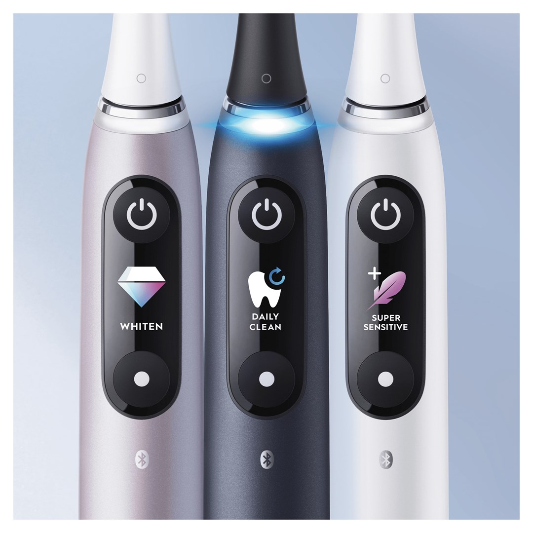 Električna četkica za zube ORAL-B iO Series 9 (2 električne četkice, 2 nastavka, magnetski punjač, putna futrola)-6
