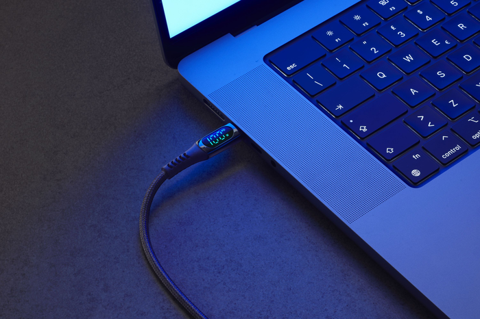 Kabel CELLULARLINE, Display, 5A, 100W, USB-C na USB-C, 200cm, Crni-2