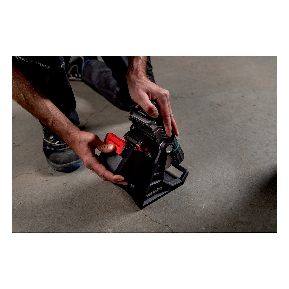 Akumulatorski LED reflektor METABO BSA 18 LED 4000 (bez baterije i punjača)-2