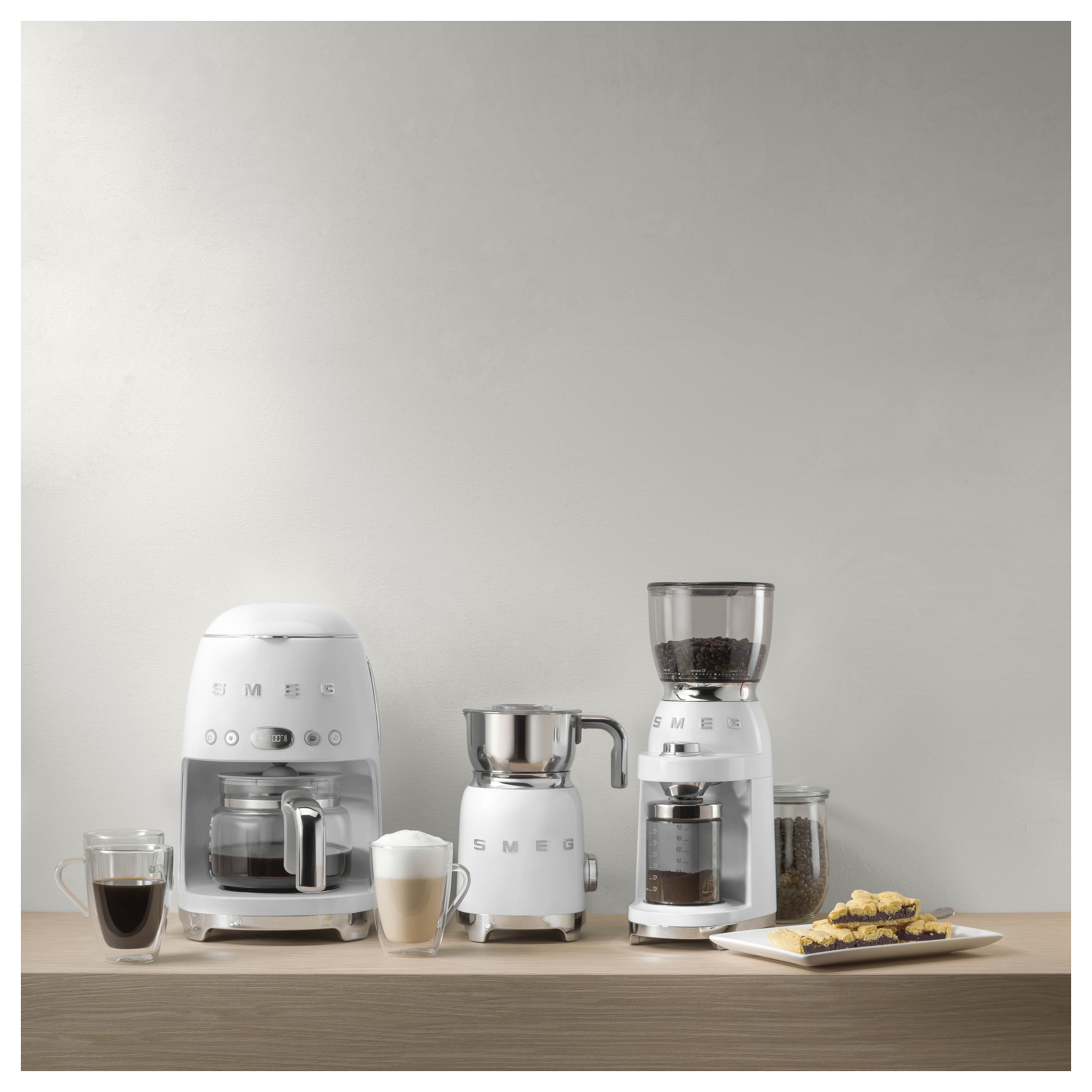 Aparat za kavu SMEG DCF02WHEU bijeli-8