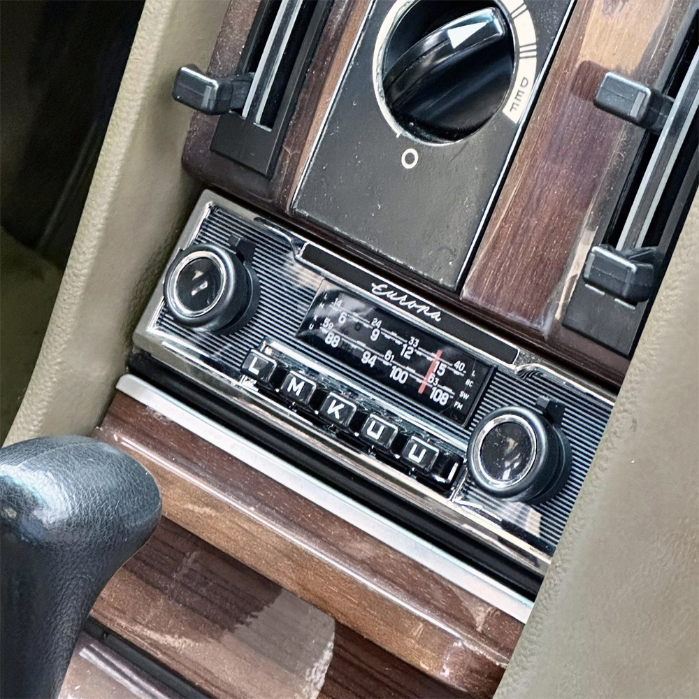Display Unit RETROSOUND Europa-9