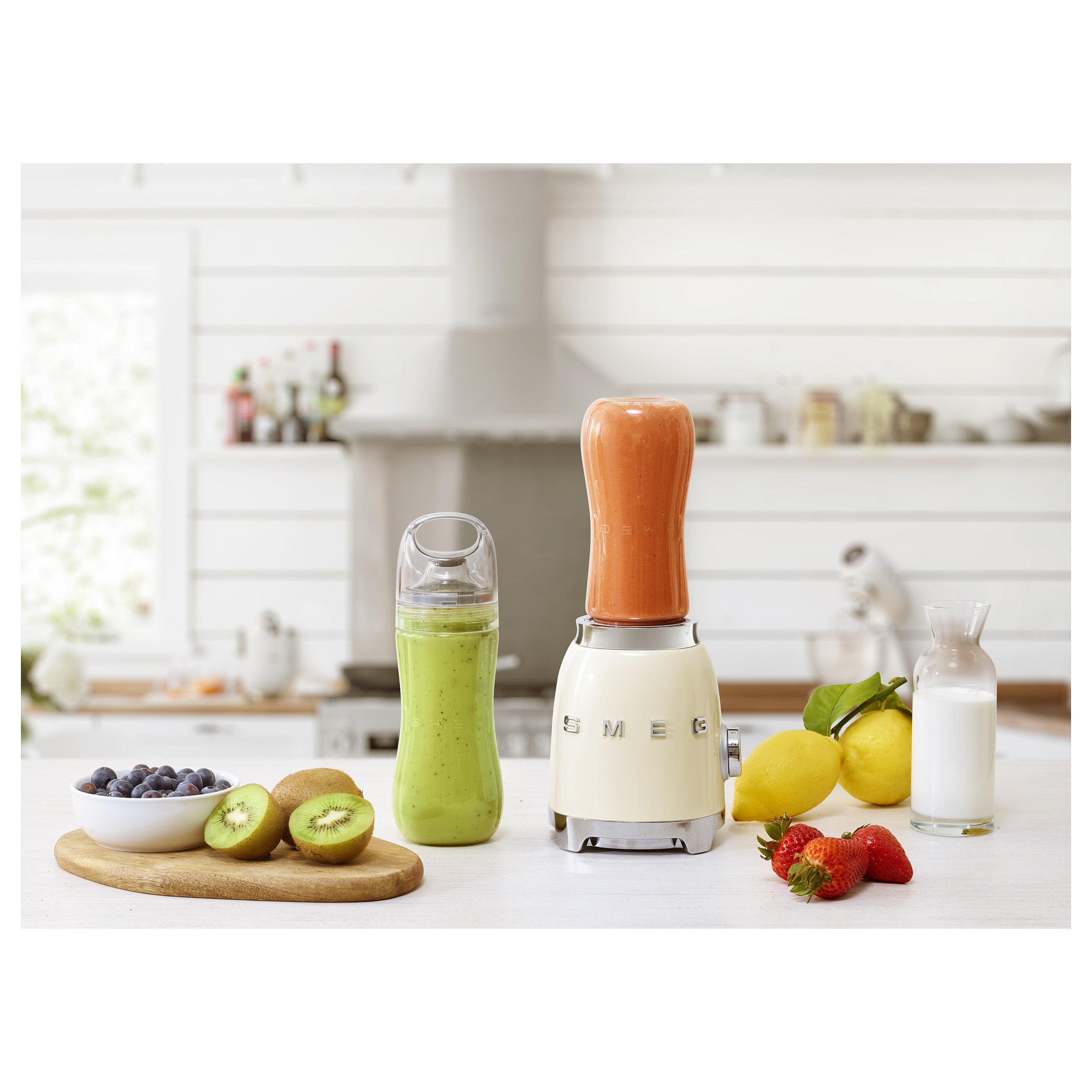 Smeg 50's Style Blenders PBF01CREU Cream-6