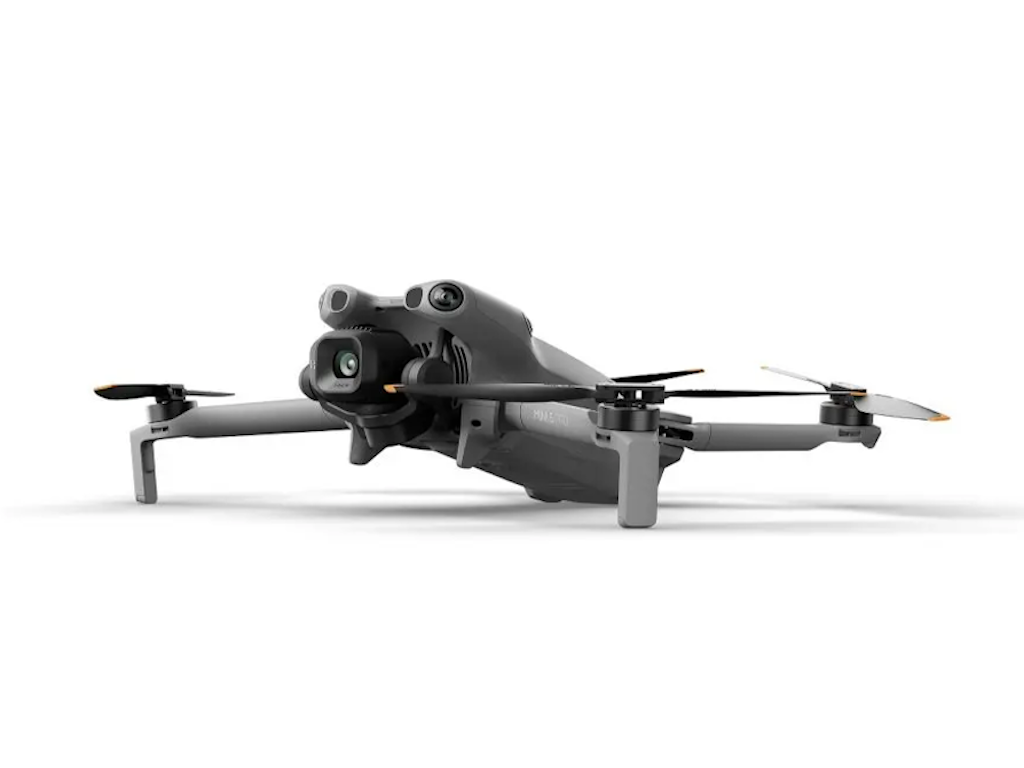 Dron DJI Mini 5 Pro Fly More Combo (DJI RC-N3) (1" CMOS, 4K HDR, do 36 min leta, 42 GB, siva boja)-4