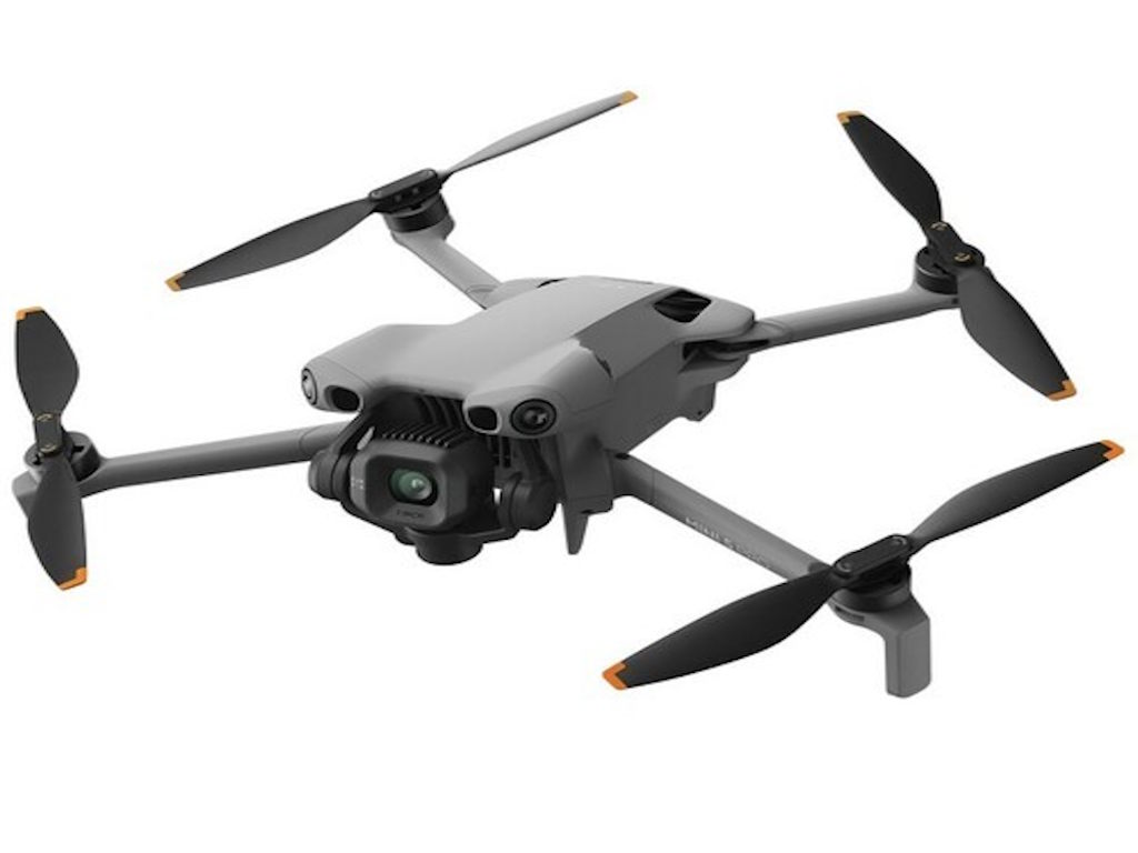 Dron DJI Mini 5 Pro Fly More Combo DJI RC2 (4K kamera, 3-axis gimbal, vrijeme leta do 36 min) sivi-1