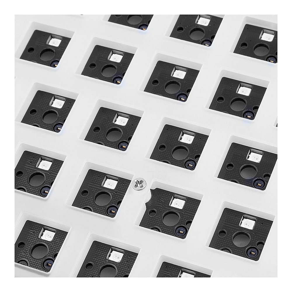Tipkovnica SHARKOON SKILLER SGK50 S3 (USB, QWERTZ, njemačka) – internacionalna non HR tipkovnica-3