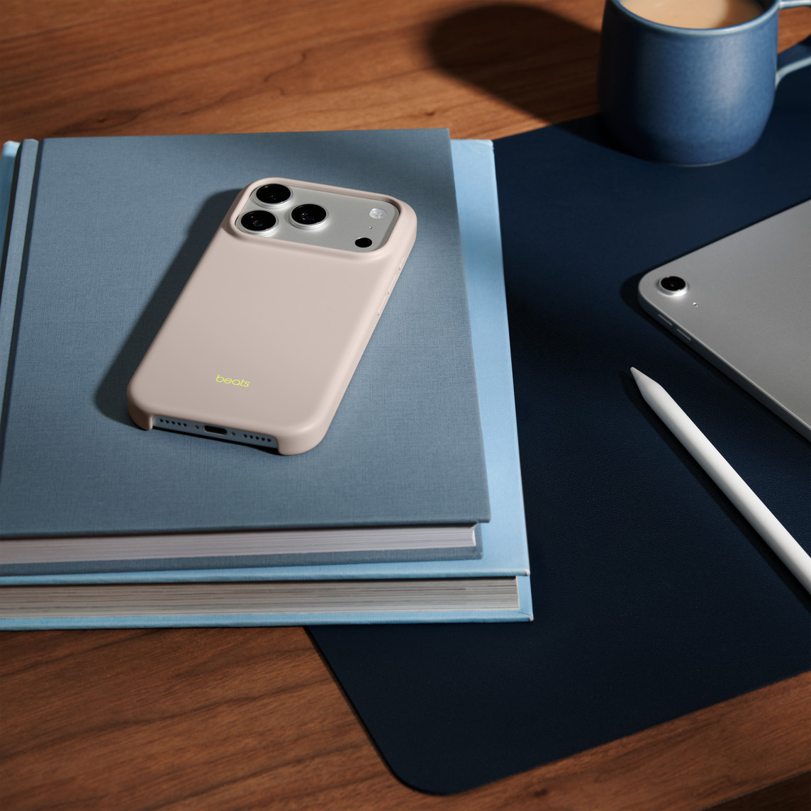Futrola za iPhone APPLE Beats iPhone 17 Pro s MagSafe i kontrolom kamere - Lime Stone-2