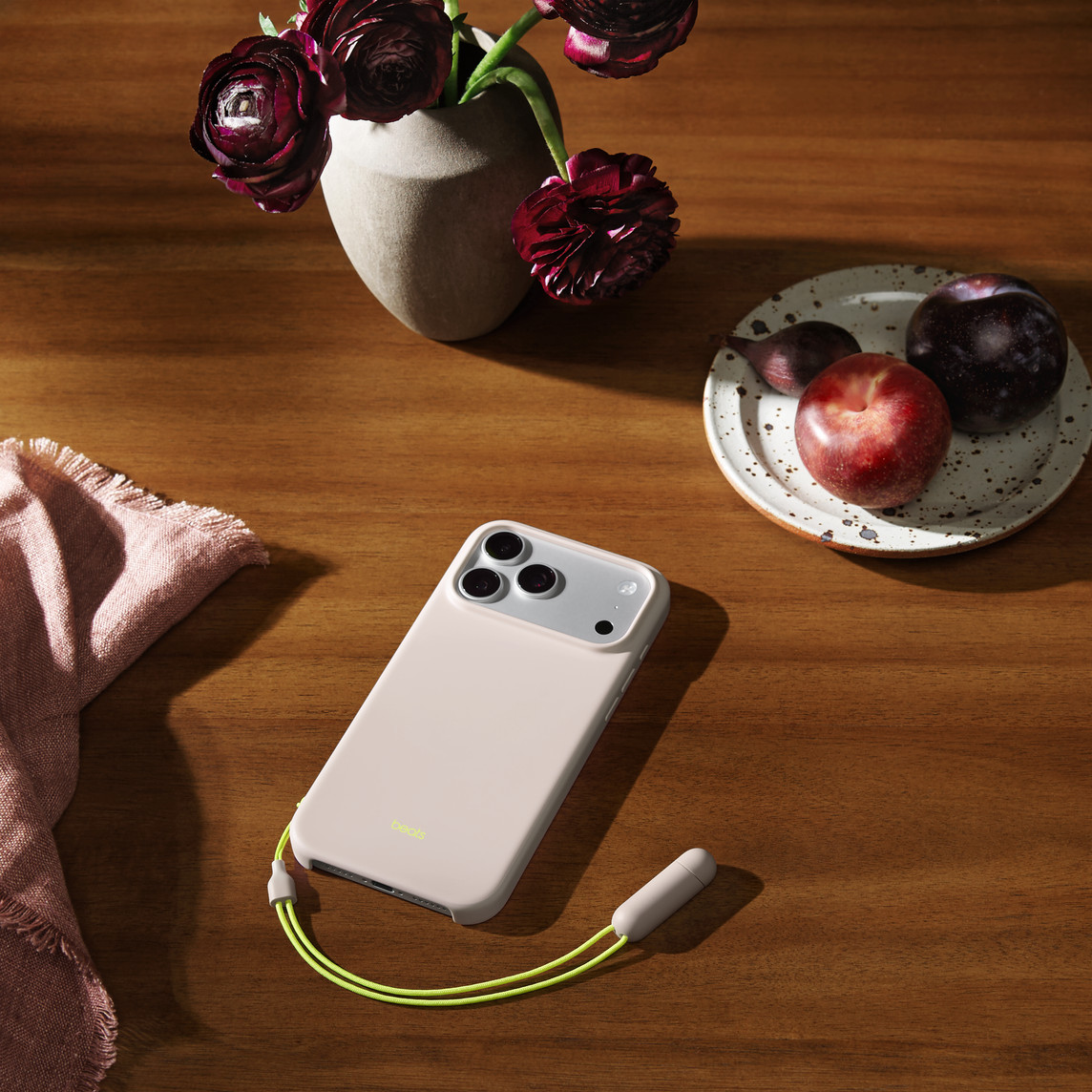 Futrola BEATS iPhone 17 Pro Max Kickstand Case s MagSafe i kontrolom kamere - Lime Stone-2