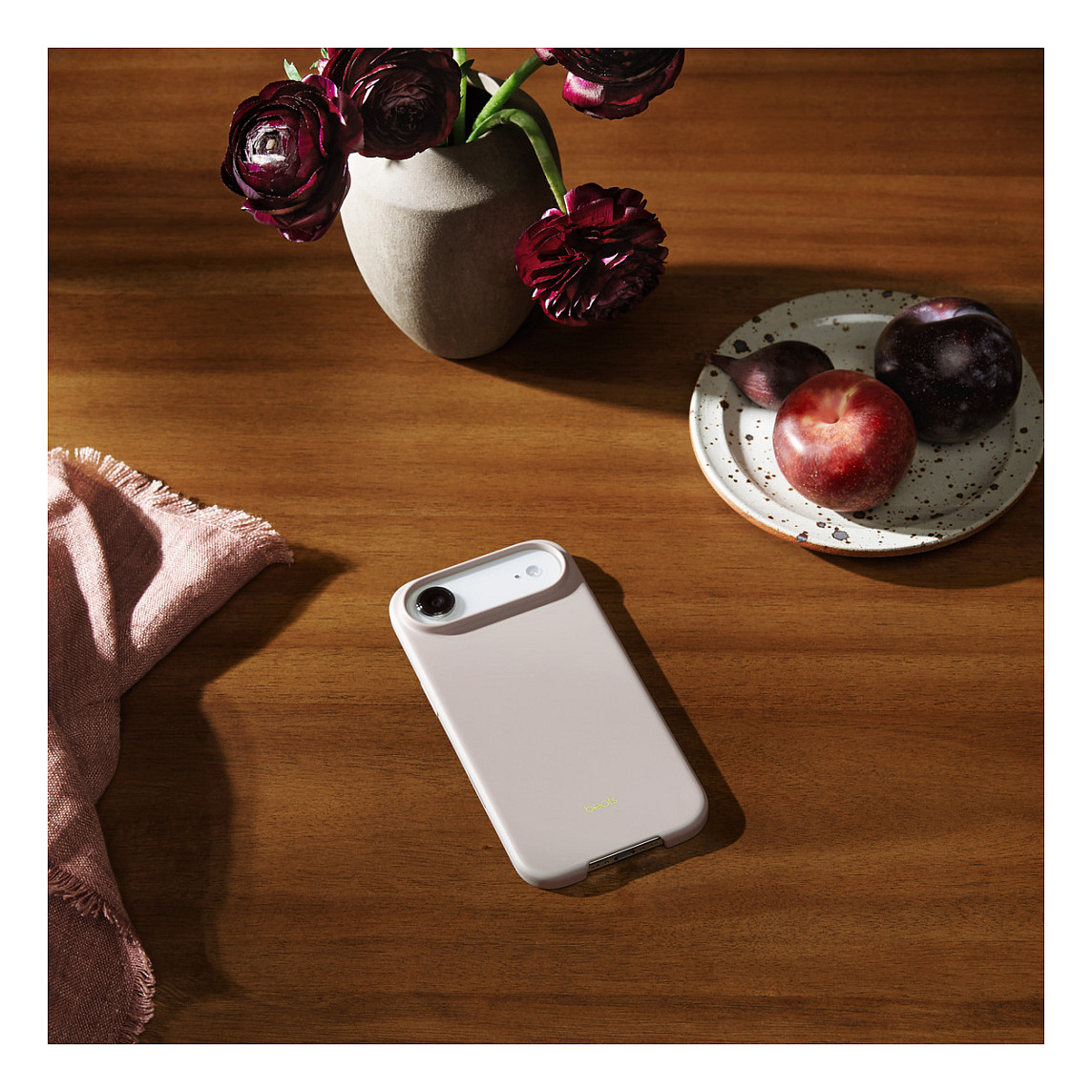 Futrola za iPhone APPLE Beats Air s MagSafe i kontrolom kamere - Lime Stone-5