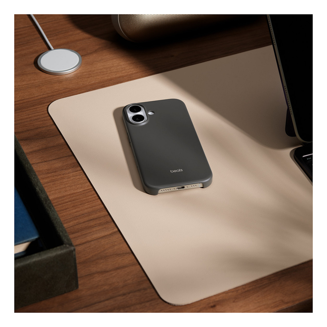 Futrola za iPhone APPLE Beats iPhone 17 s MagSafe i kontrolom kamere - Granite Gray-5