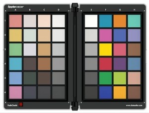 Alat za kalibraciju boja DATACOLOR Spyder Checkr (48 boja, softver za kalibraciju, prijenosni etui)-3