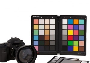 Alat za kalibraciju boja DATACOLOR Spyder Checkr (48 boja, softver za kalibraciju, prijenosni etui)-1