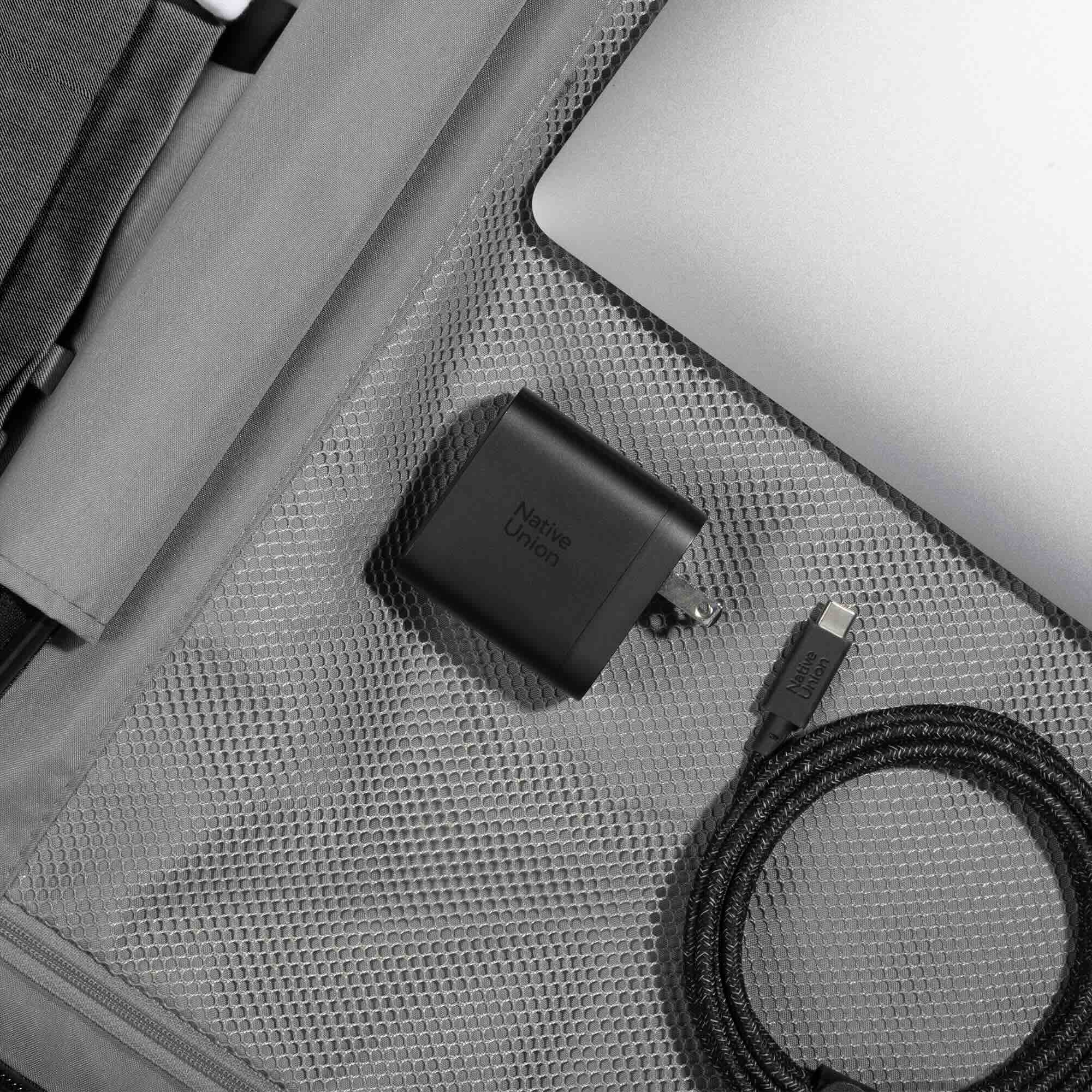 Native Union Belt Cable XL 100W - USB-C to USB-C Cable, 3 m (cosmos)-2