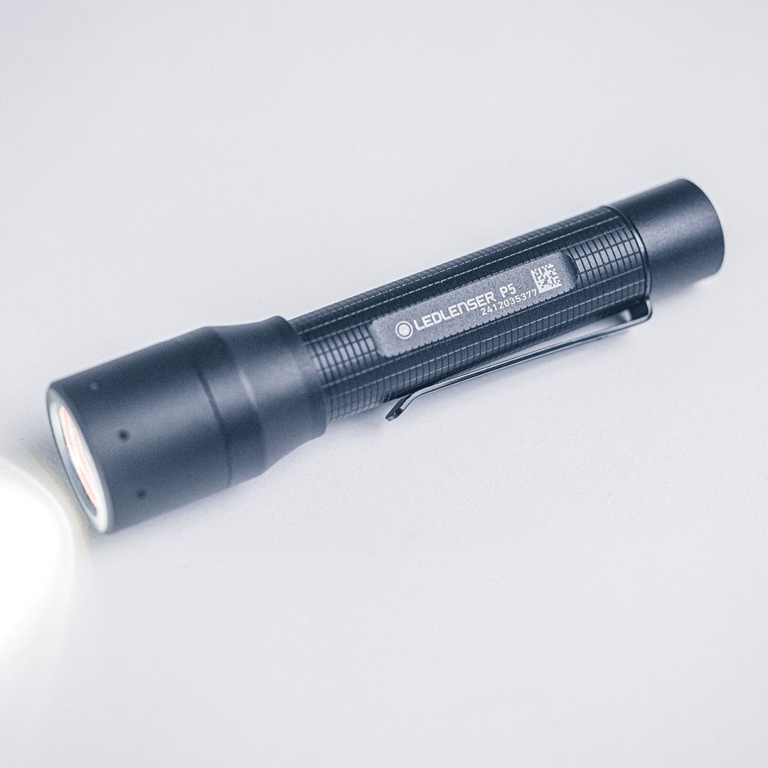 Svjetiljka LEDLENSER P5 Black Torch with clip (LED)-3