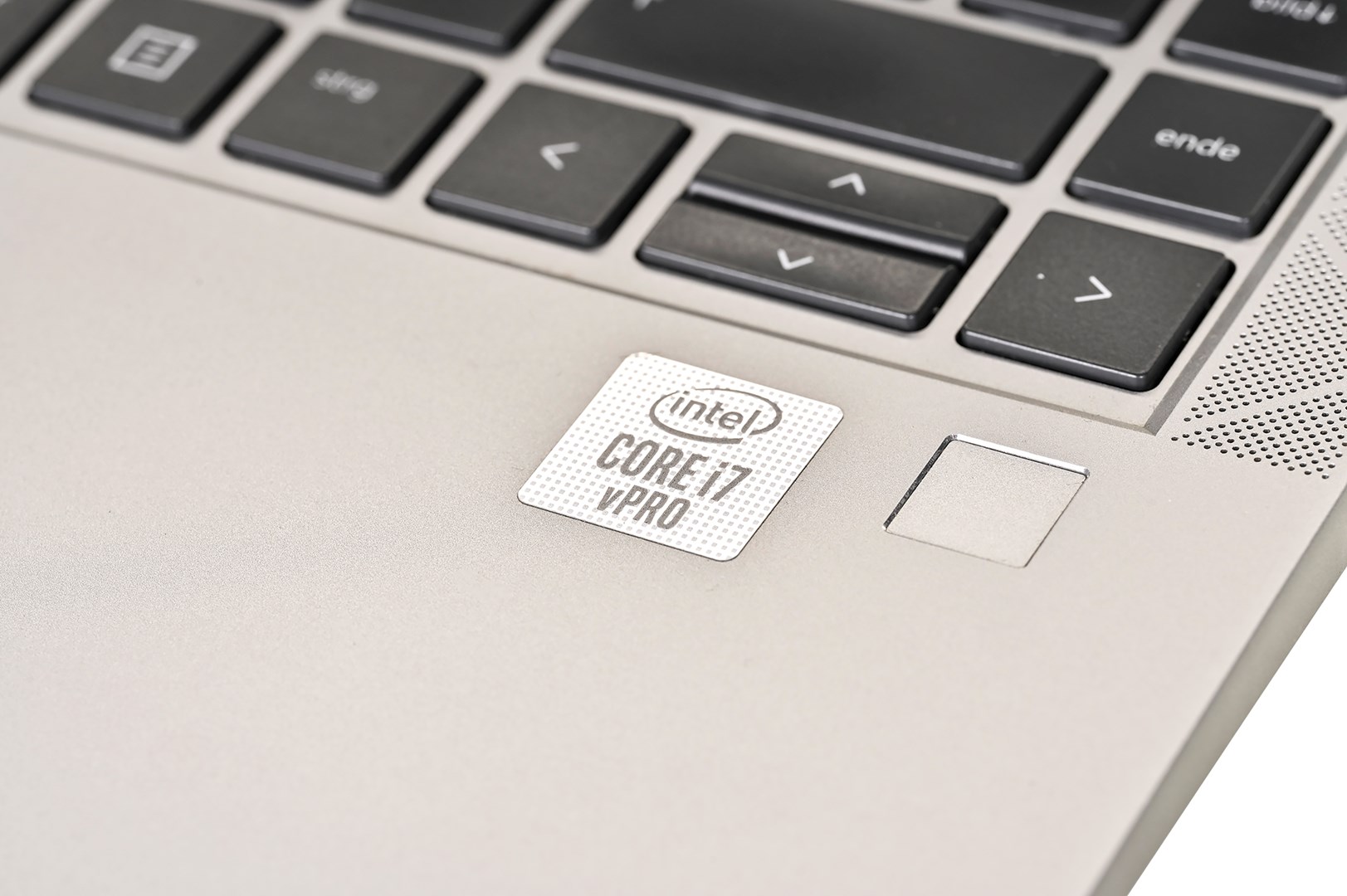 Laptop HP EliteBook 840 G7 (14", IPS, 1920 × 1080, Core i5-10310U, 16 GB, 256 GB SSD, Intel UHD Graphics, Windows 11 Pro, non-HR tipkovnica, srebrna boja) - KORIŠTENI-16