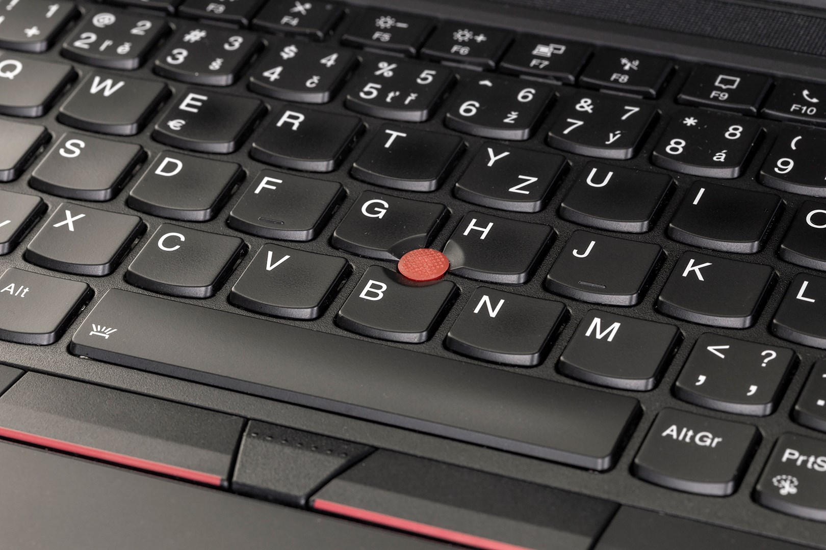 Laptop LENOVO ThinkPad T14 G2 (i5-1145G7, 16GB RAM, 256GB SSD, 14" FHD, Win11pro) - KORIŠTENI jamstvo 6 mjeseci – internacionalna non HR tipkovnica-4