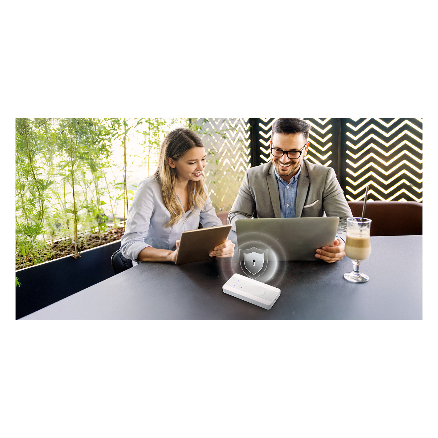 Mobilni Hotspot D-LINK F518 (5G NR, Wi-Fi 6, AX1800)-8