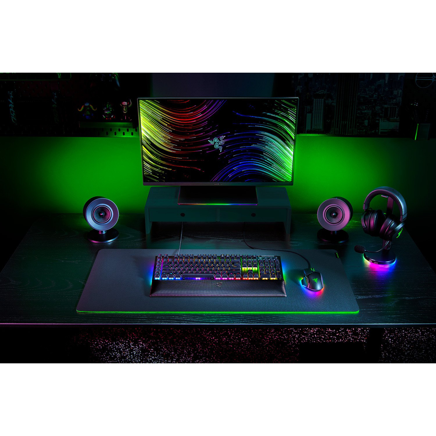 Tipkovnica RAZER Blackwidow V4 (mehanička, Razer Chroma RGB) – internacionalna non HR tipkovnica-4