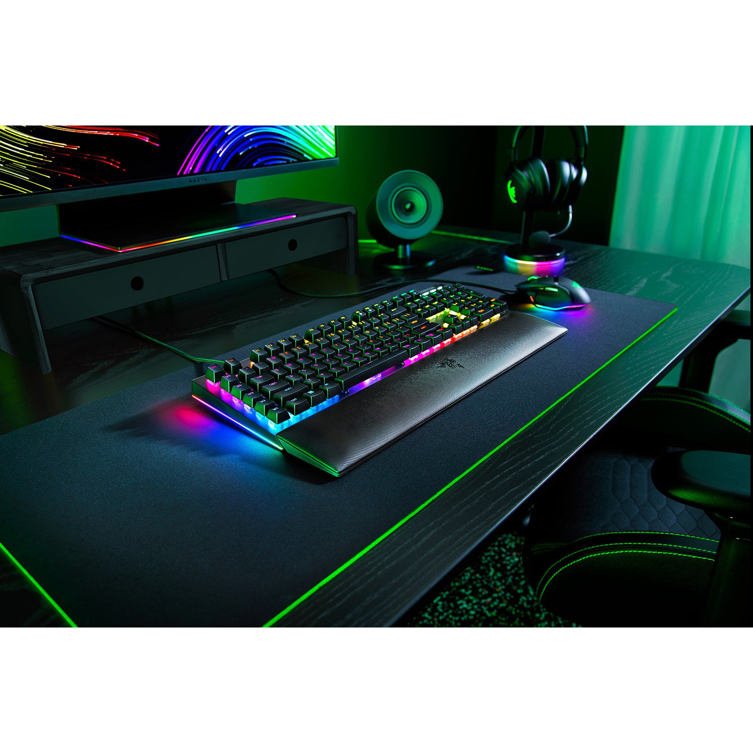 Tipkovnica RAZER Blackwidow V4 (mehanička, Razer Chroma RGB) – internacionalna non HR tipkovnica-6