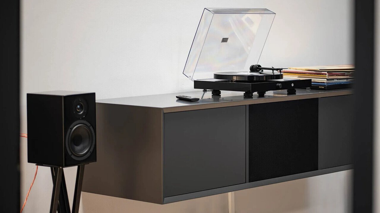 Hi-fi set PRO-JECT Juke Box E1 OM5e gramofon, Speaker Box 5E zvučnik, piano black-2