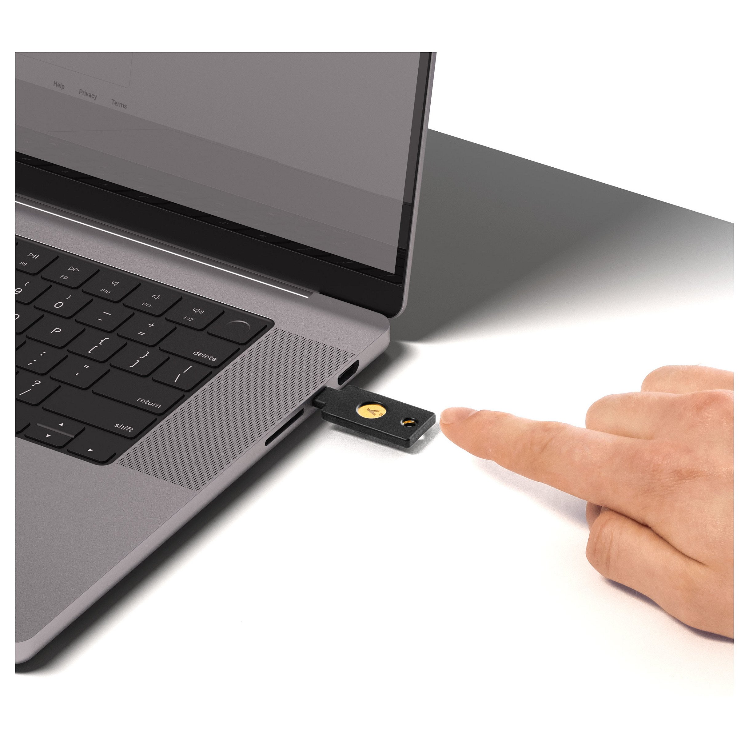 Sigurnosni ključ YUBICO YubiKey 5C NFC FIPS, USB-C-3