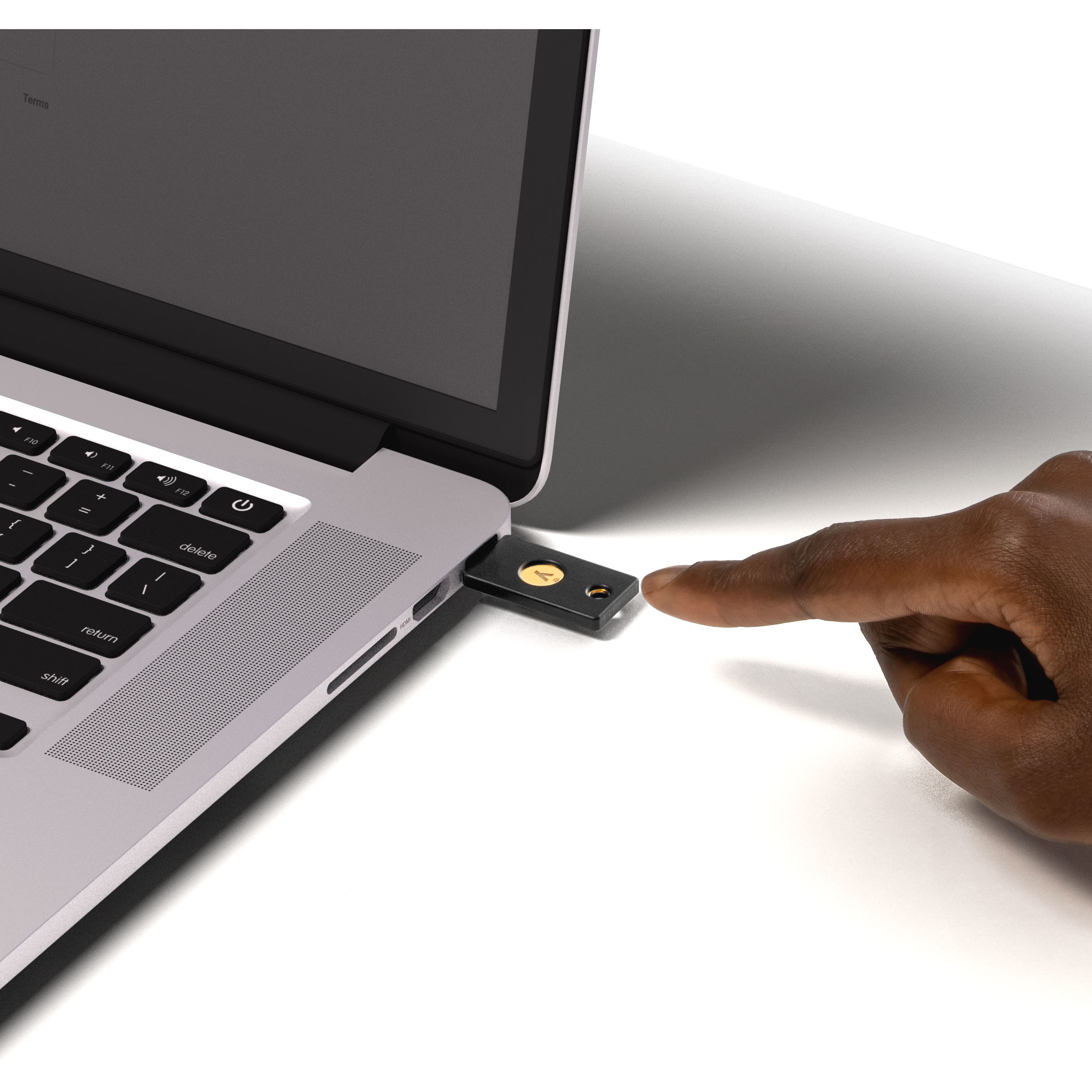 Sigurnosni ključ YUBICO YubiKey 5 FIPS USB-A NFC-4