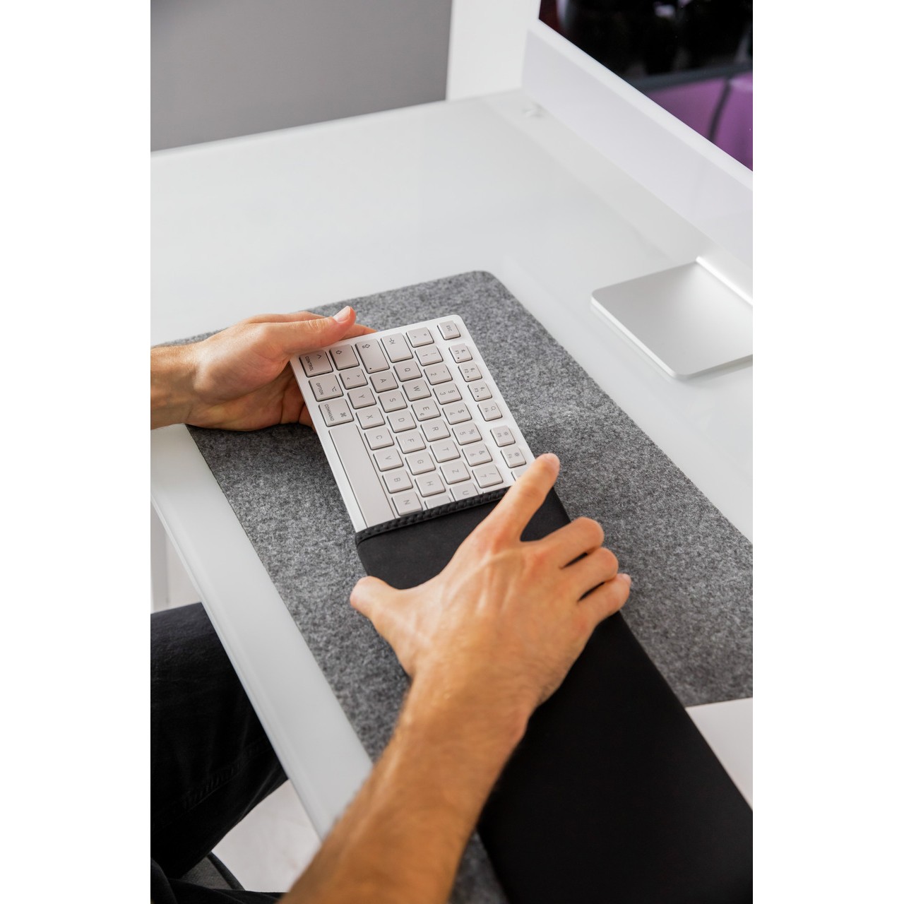 Tipkovnica CHERRY TAS KW 7100 Mini BT za Mac (Bluetooth, DE raspored tipki) – internacionalna non HR tipkovnica-2