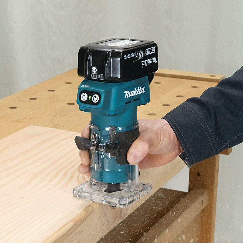 Router MAKITA DRT52Z-1