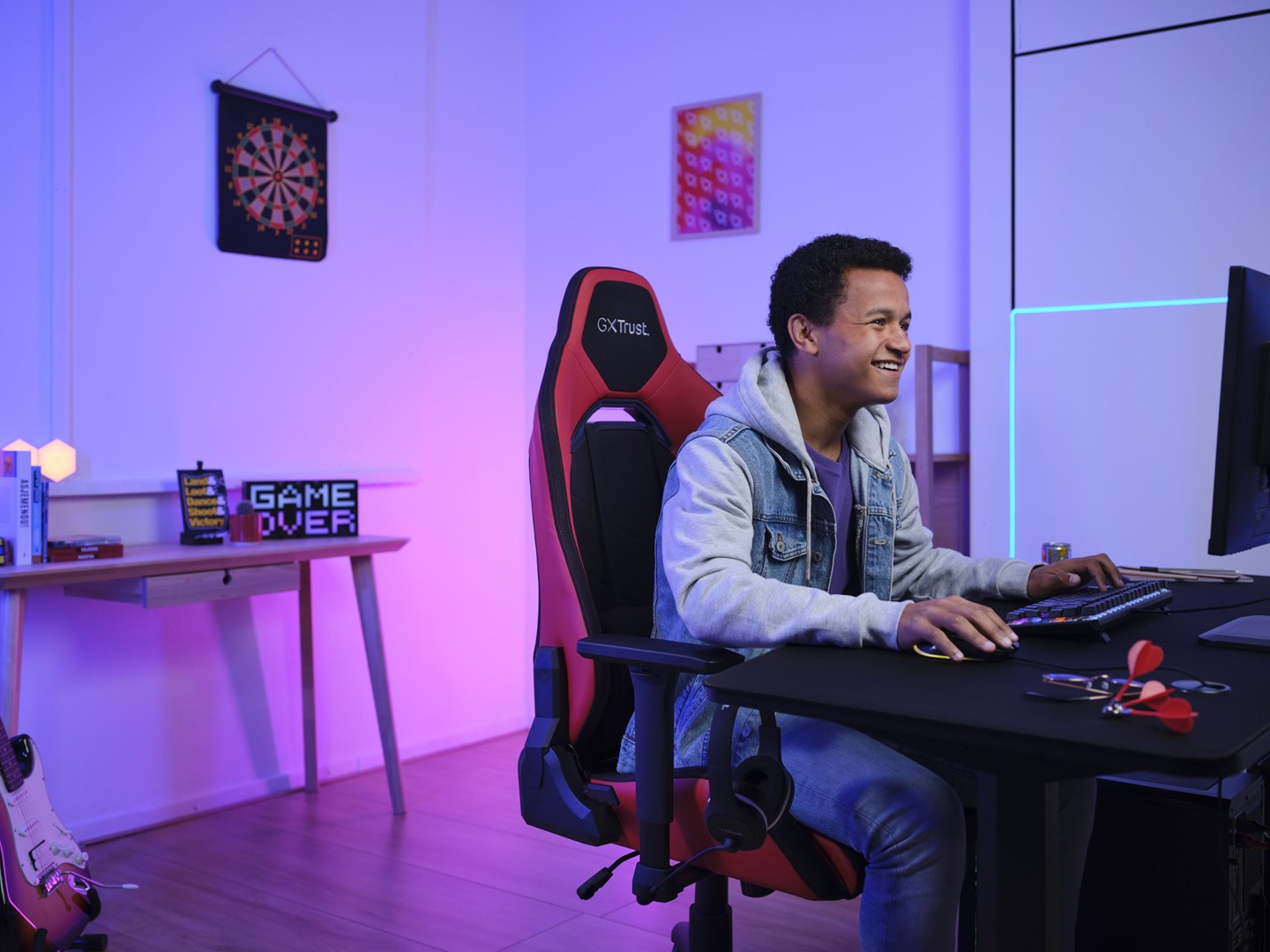Gaming stolica TRUST GXT 714 Ruya (4D nasloni za ruke, nosivost 150 kg, jastuci za leđa i vrat)-7