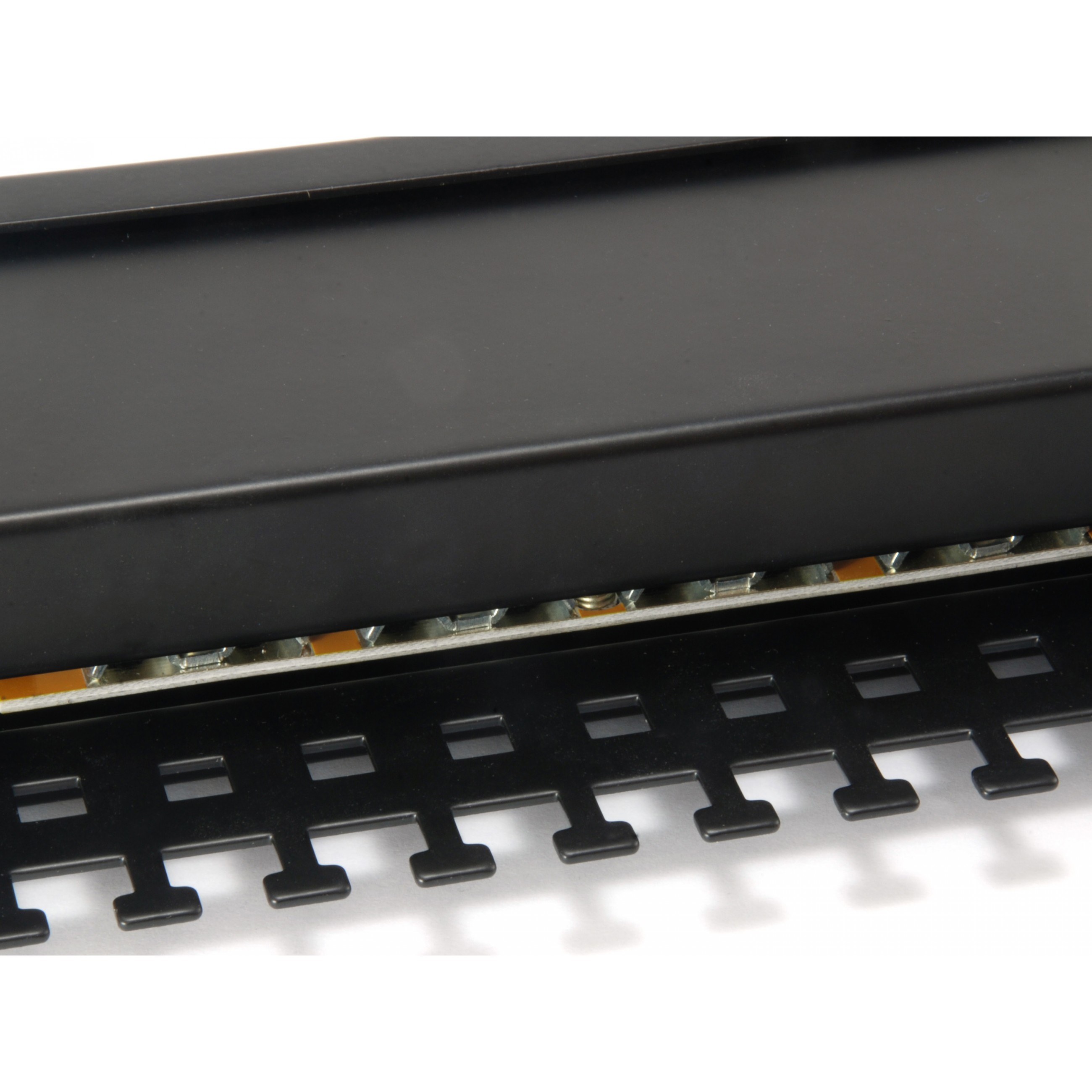 Patch panel 24xRJ45 FTP 1U-3