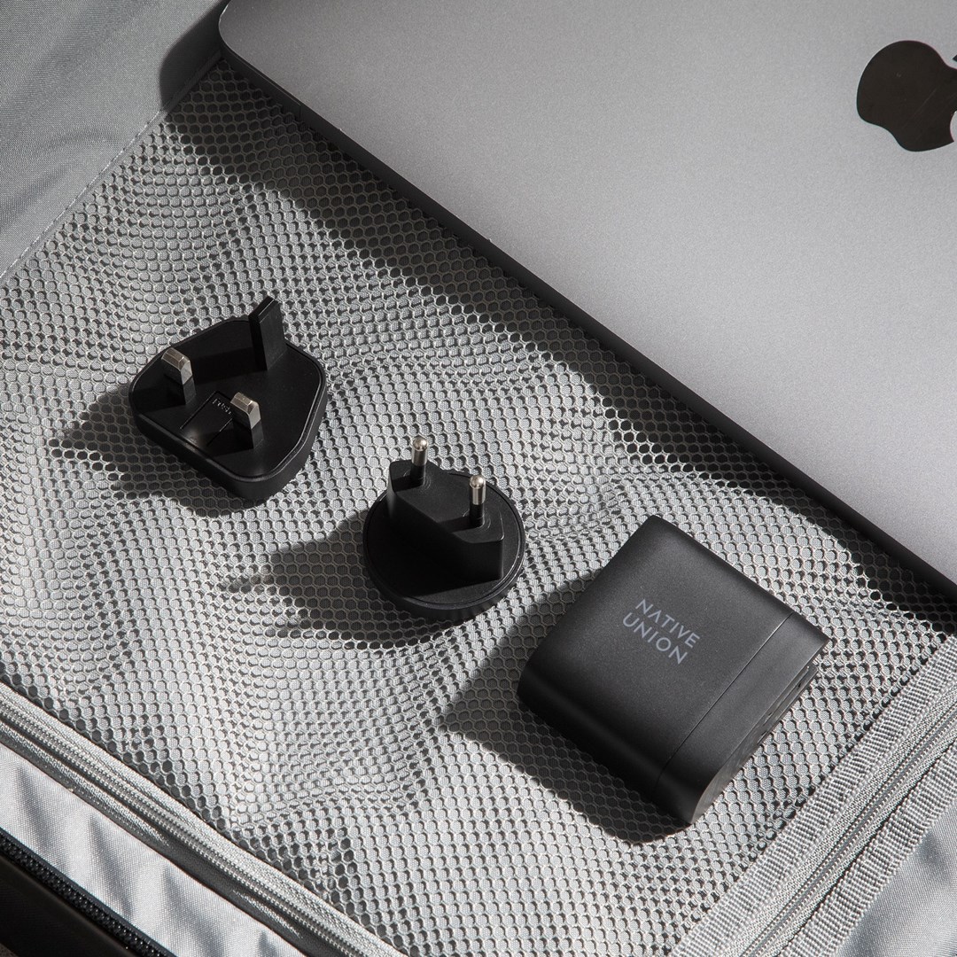 Zidni punjač NATIVE UNION Fast GaN Charger PD 67W (2x USB-C, putni adapteri)-3