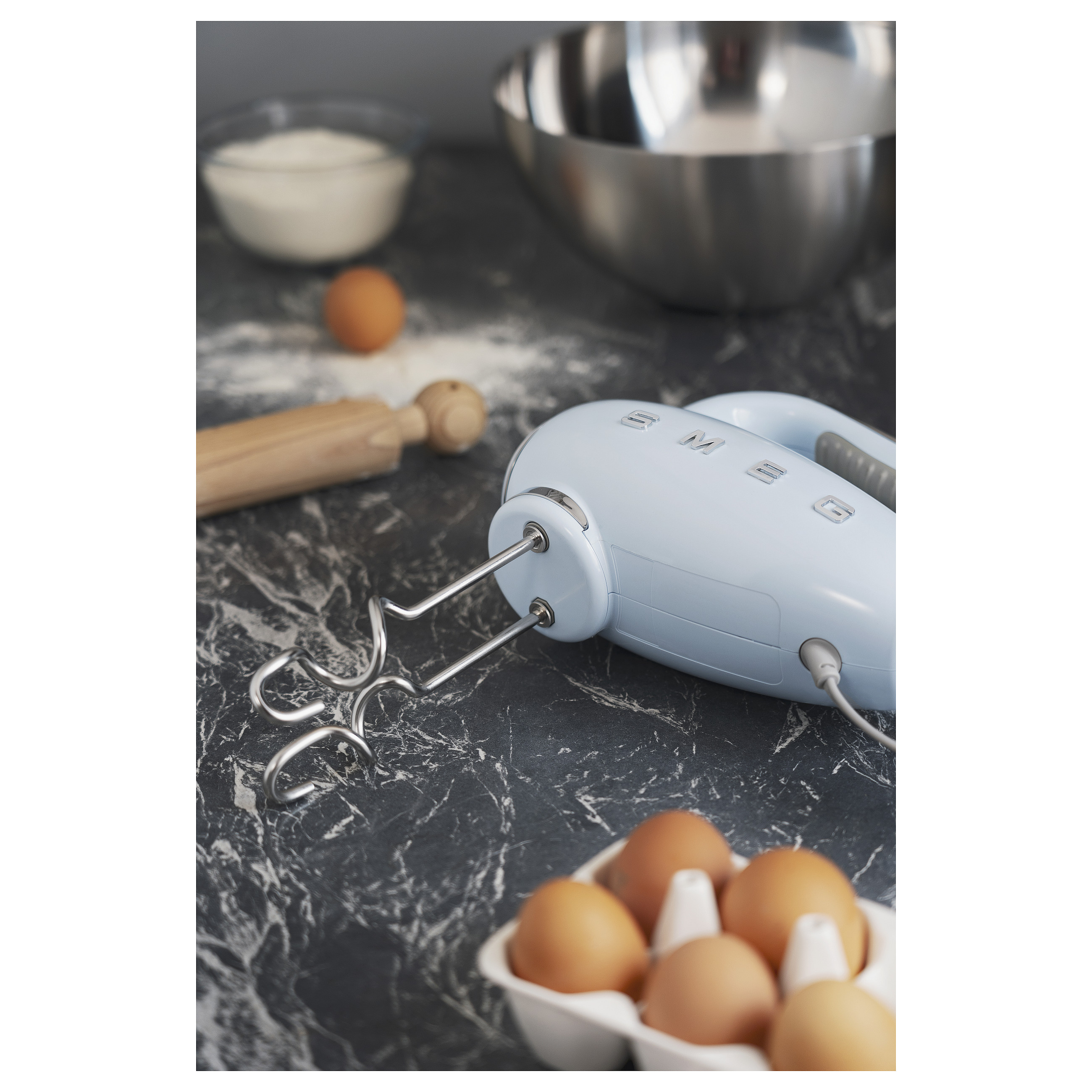 Ručni mikser SMEG HMF01PBEU 50's Style (pastelno plava boja)-11