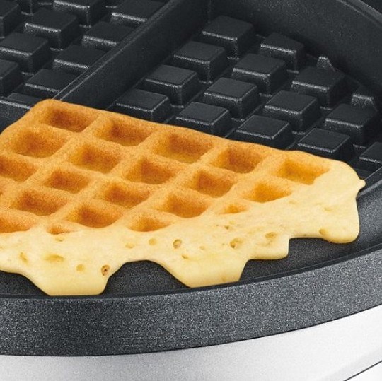 Aparat za vafle SAGE the No-Mess Waffle SWM520BSS, 900W, nehrđajući čelik-1