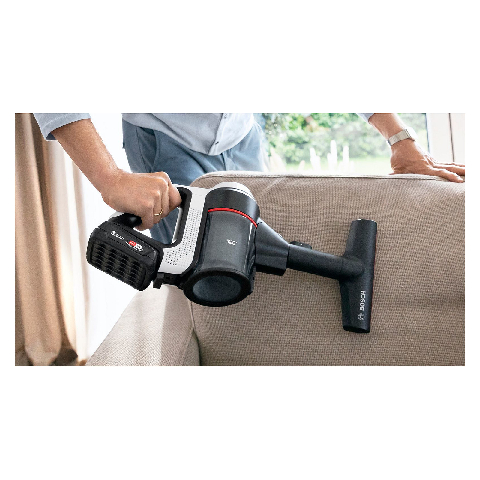 Usisavač BOSCH BSS711W stick vacuum/electric broom (0.3 L, bežični, crna, srebrna, bijela)-2