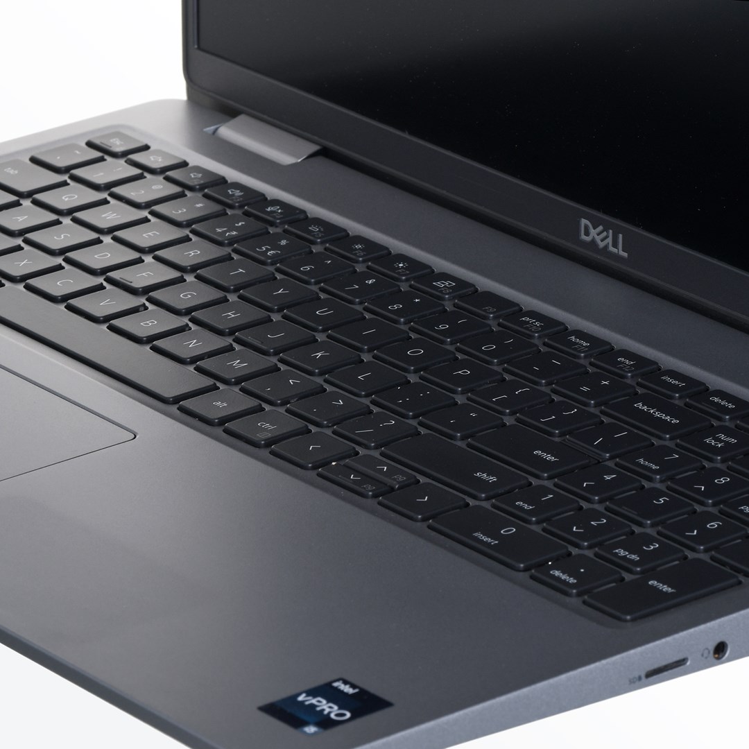 Laptop DELL LATITUDE 5530 (15" FHD, i5-1245U, 16GB RAM, 256GB SSD, Win11pro) - KORIŠTENI jamstvo 6 mjeseci – internacionalna non HR tipkovnica-1