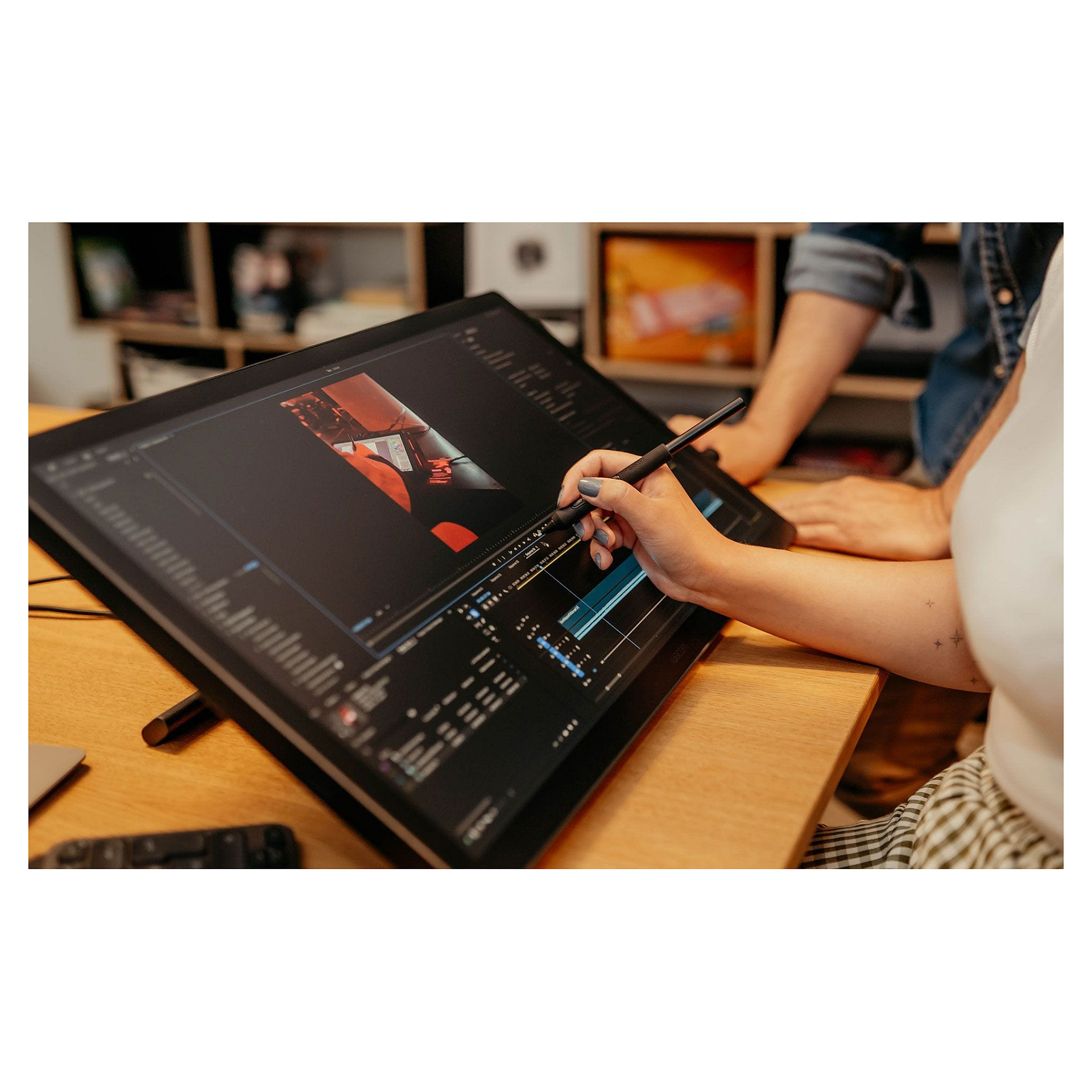 Grafički tablet WACOM Cintiq 24 pen DTK246-5