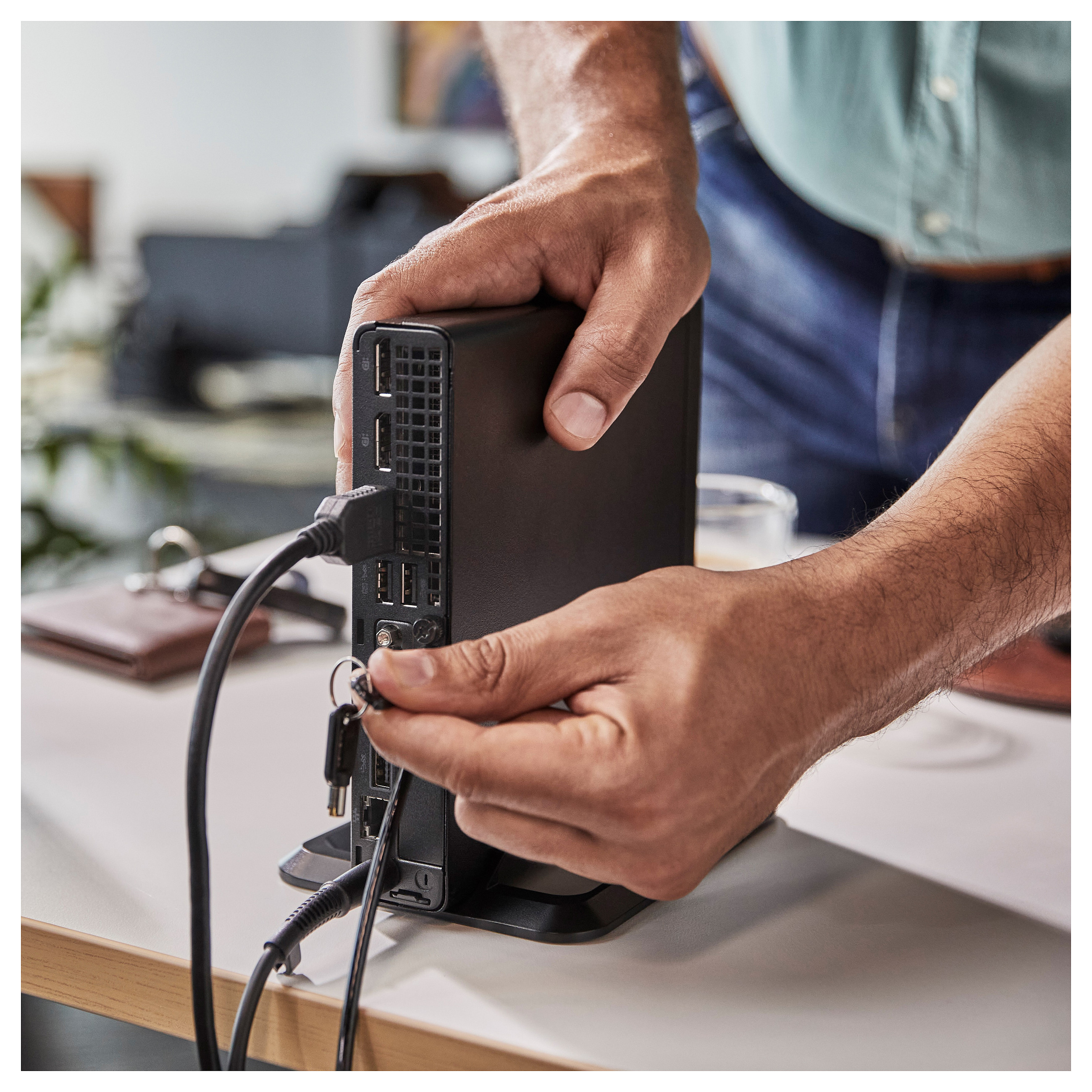 Računalo HP Elite Mini 800 G9 (Intel Core i9-14900T, 64GB, 1TB SSD, Windows 11 Pro)-7
