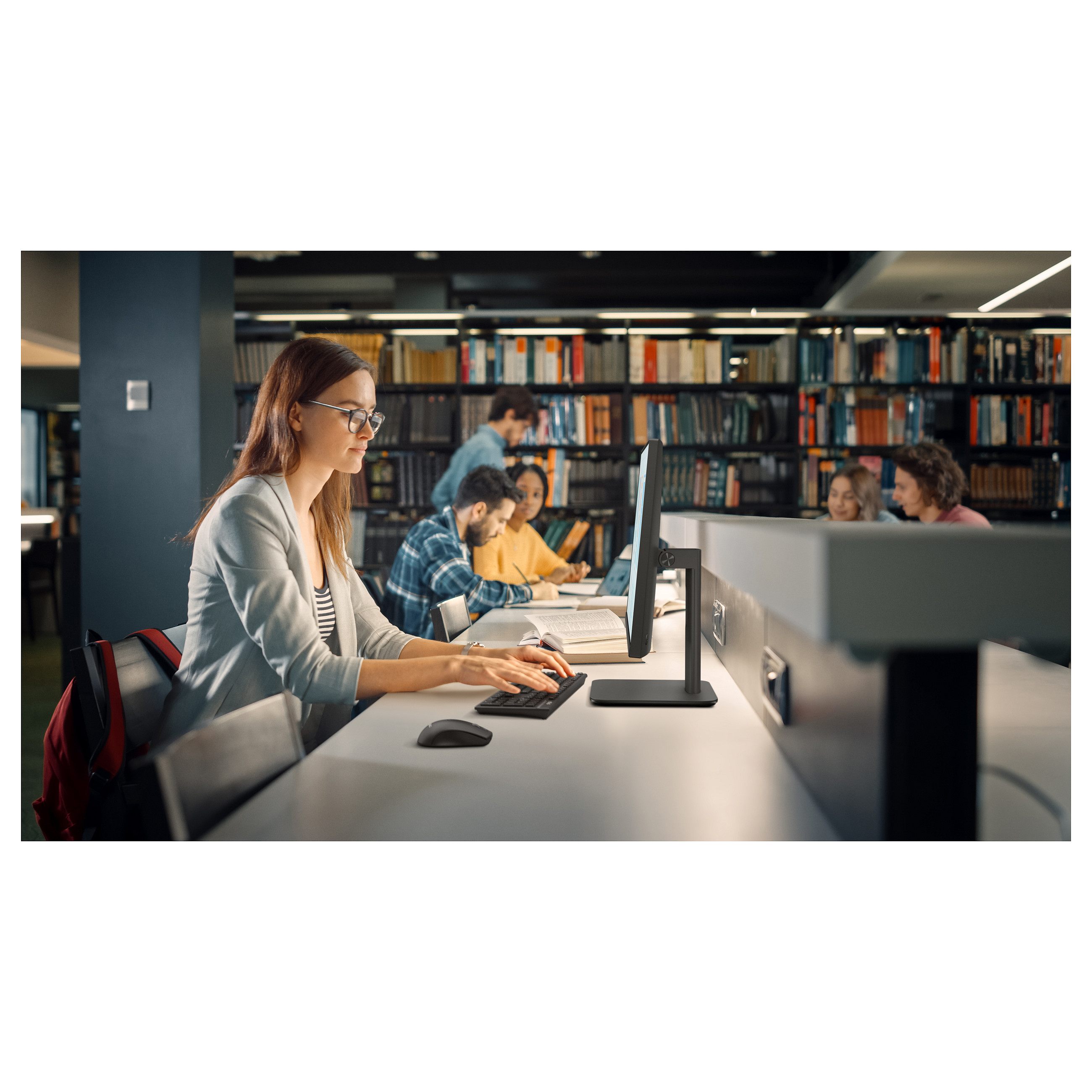 Računalo ASUS ExpertCenter P4 P440VAESK-BPC079X (24" ekran, i7-13620H, 16GB RAM, 512GB SSD, Windows 11 Pro) – internacionalna non HR tipkovnica-5