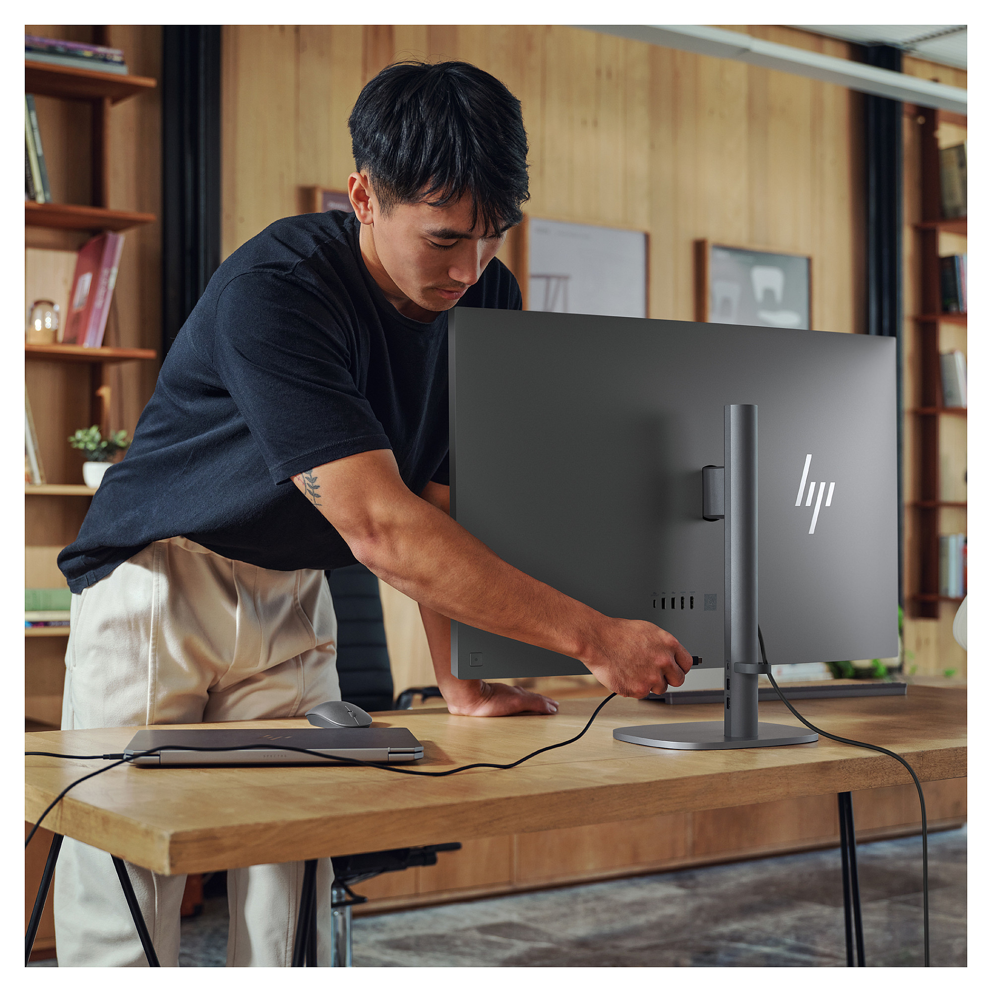Laptop HP OmniStudio X 32" UHD IPS All-in-One Core Ultra 7 258V (32GB RAM, 2TB SSD, Windows 11)-4
