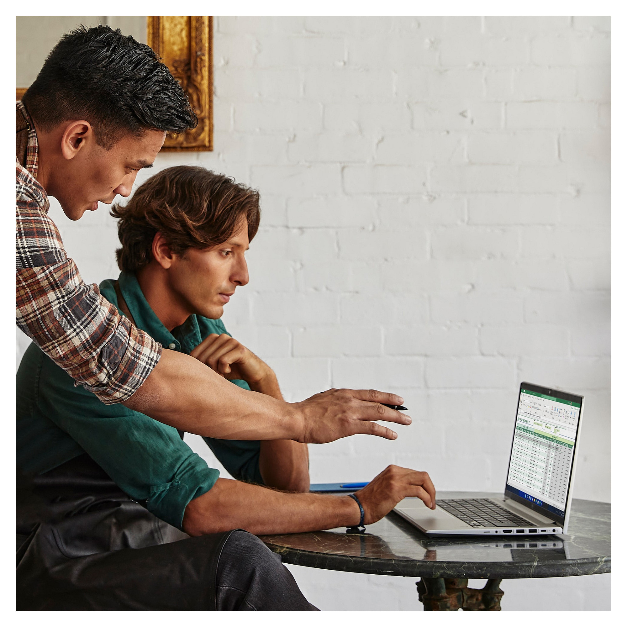 Laptop HP PROBOOK 445 G9 (14" FHD, Ryzen 5 5625U, 8GB RAM, 256GB SSD, Windows 11 Pro, hrvatska tipkovnica, srebrna) – internacionalna non HR tipkovnica-13
