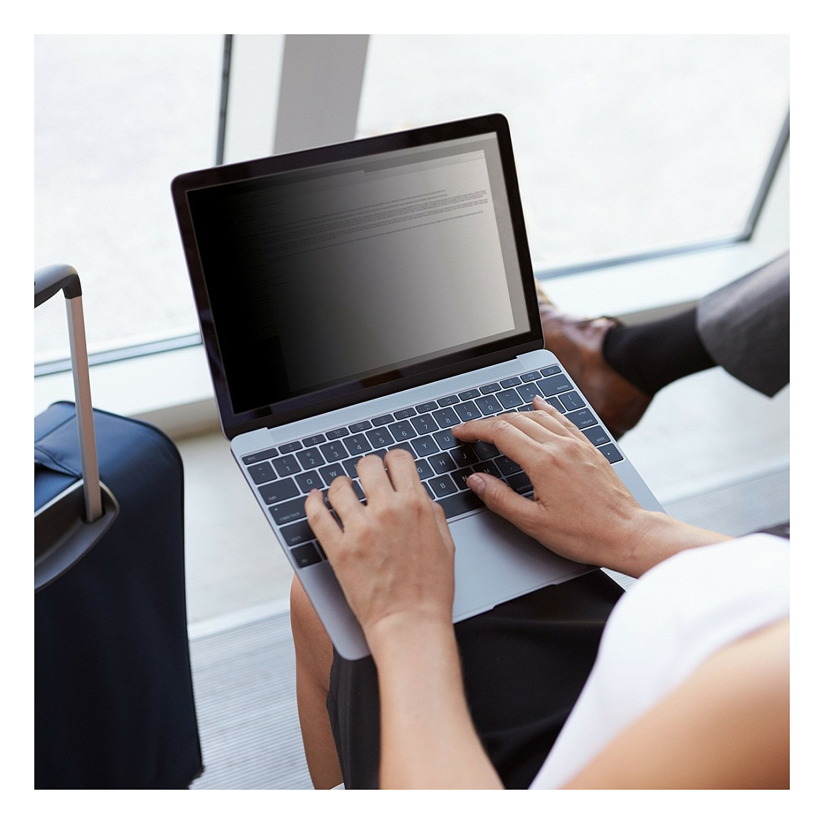 Filter Dicota Magnetic za Macbook Air 13,6-1