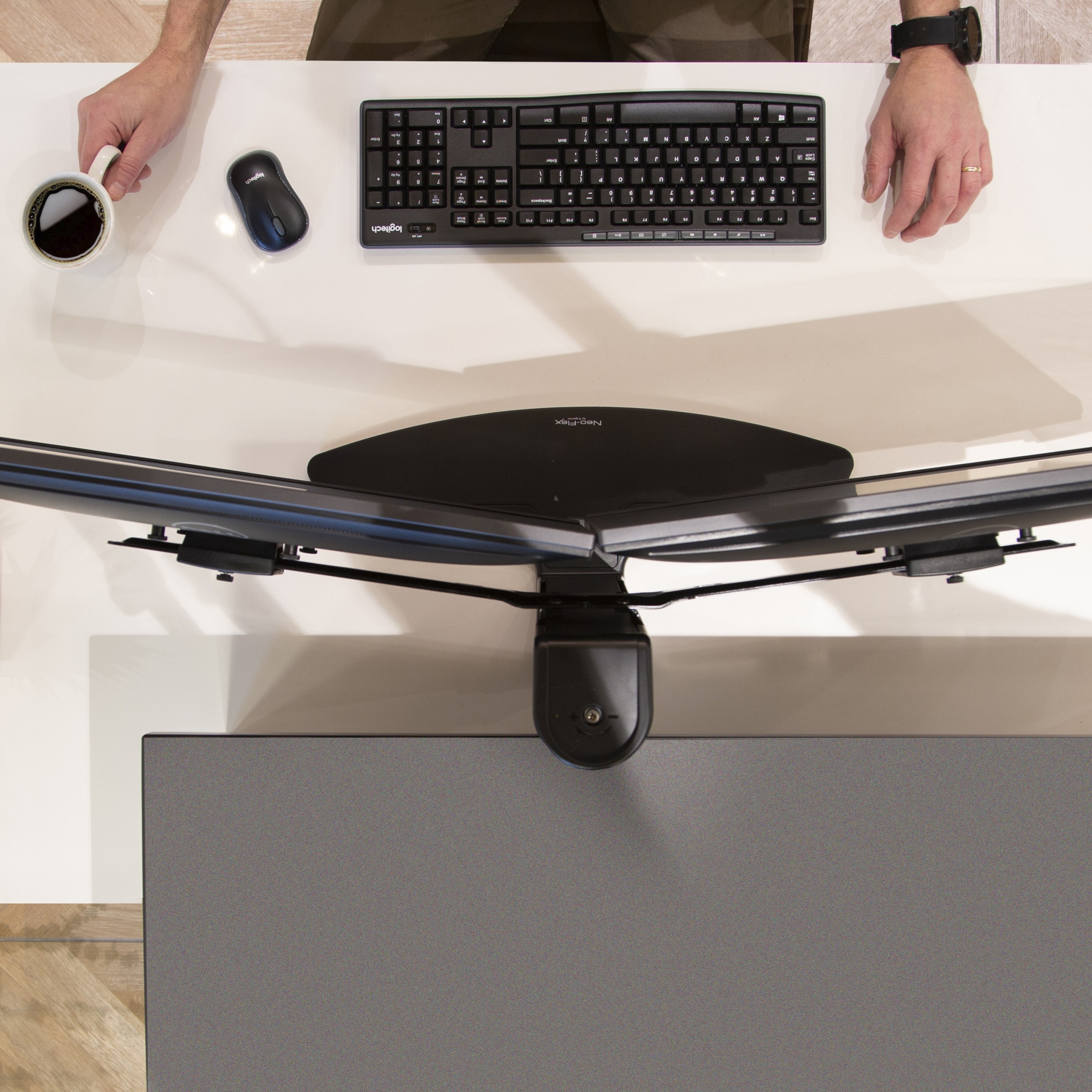 Stalak za monitore ERGOTRON Neo-Flex Lift za dva monitora-2