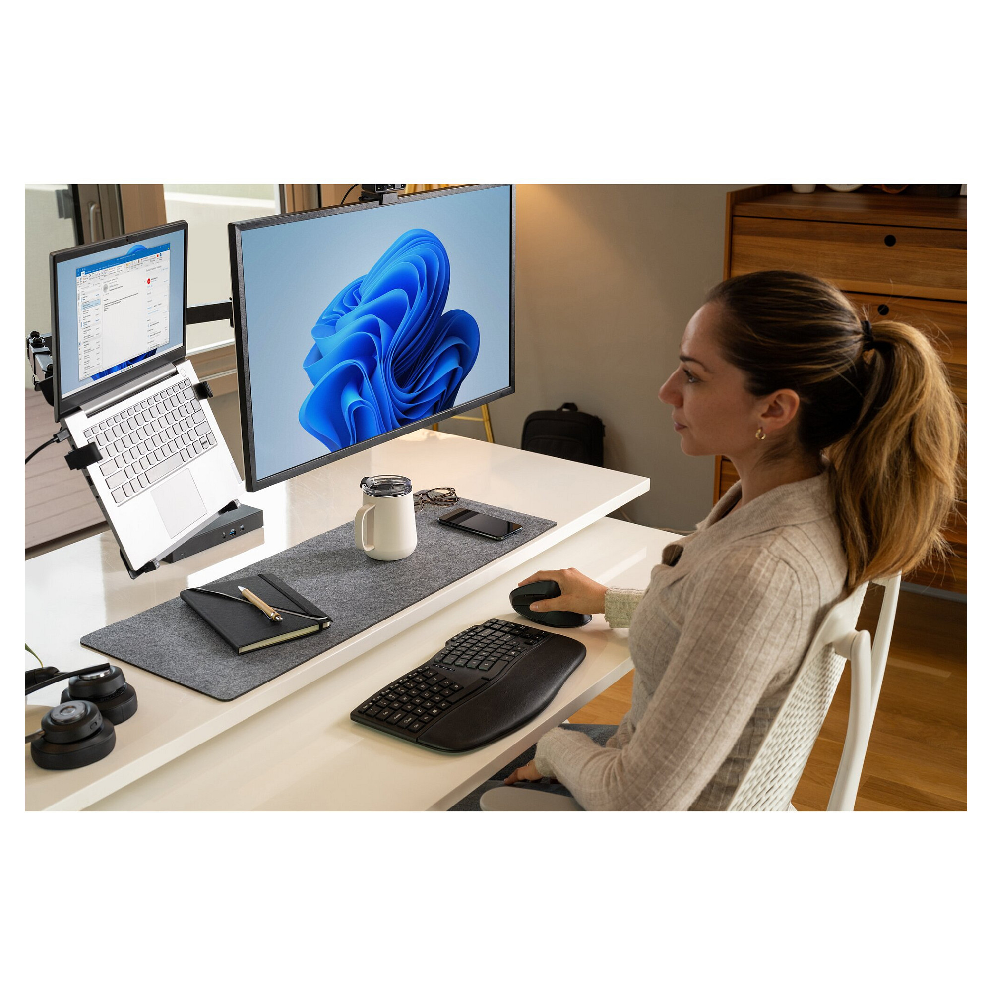 Nosač za monitor KENSINGTON SmartFit Ergo Dual Extended za 2 monitora do 32"-12