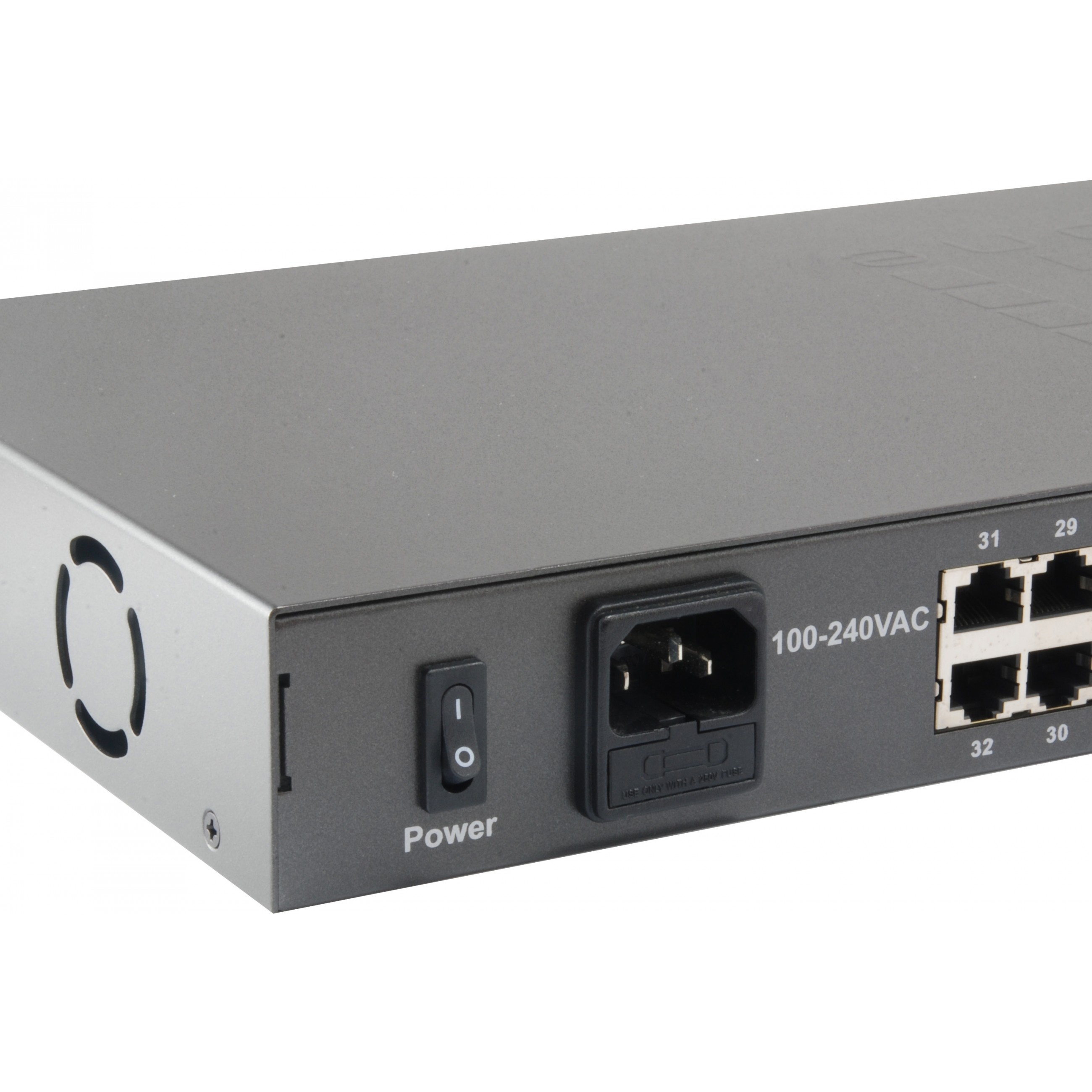 Switch LEVELONE FGP-3400W630 34x FE 2xGE 19" 630W 32xPoE-2