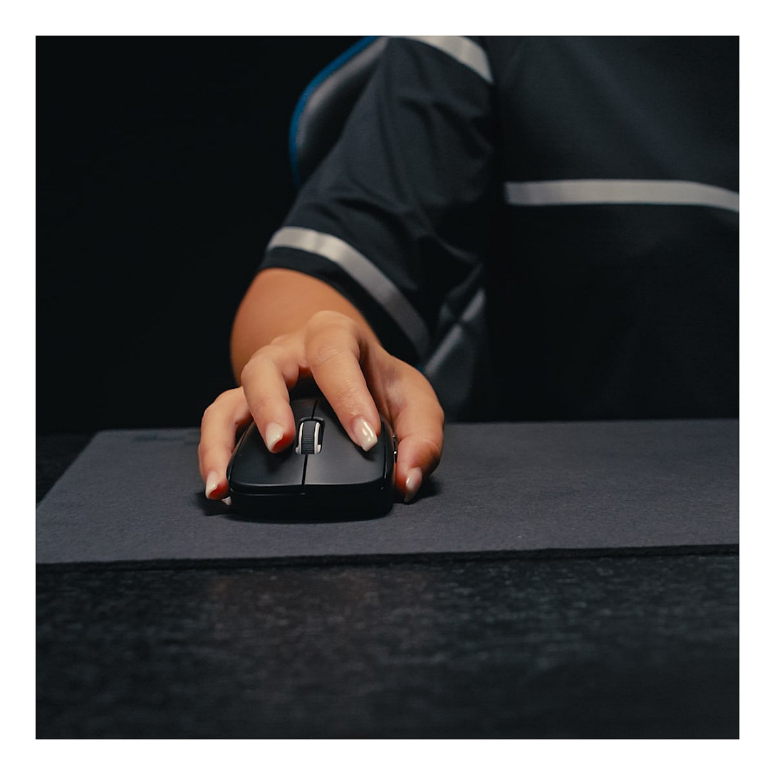 Miš LOGITECH PRO X SUPERLIGHT 2 SE-BK-EER2-933 (bežični, RGB, 25.600 DPI, LIGHTSPEED, ultralagan)-1