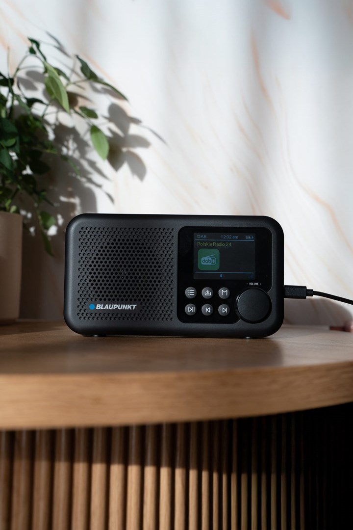 Radio prenosno BLAUPUNKT DAB DR8BK crna boja-4