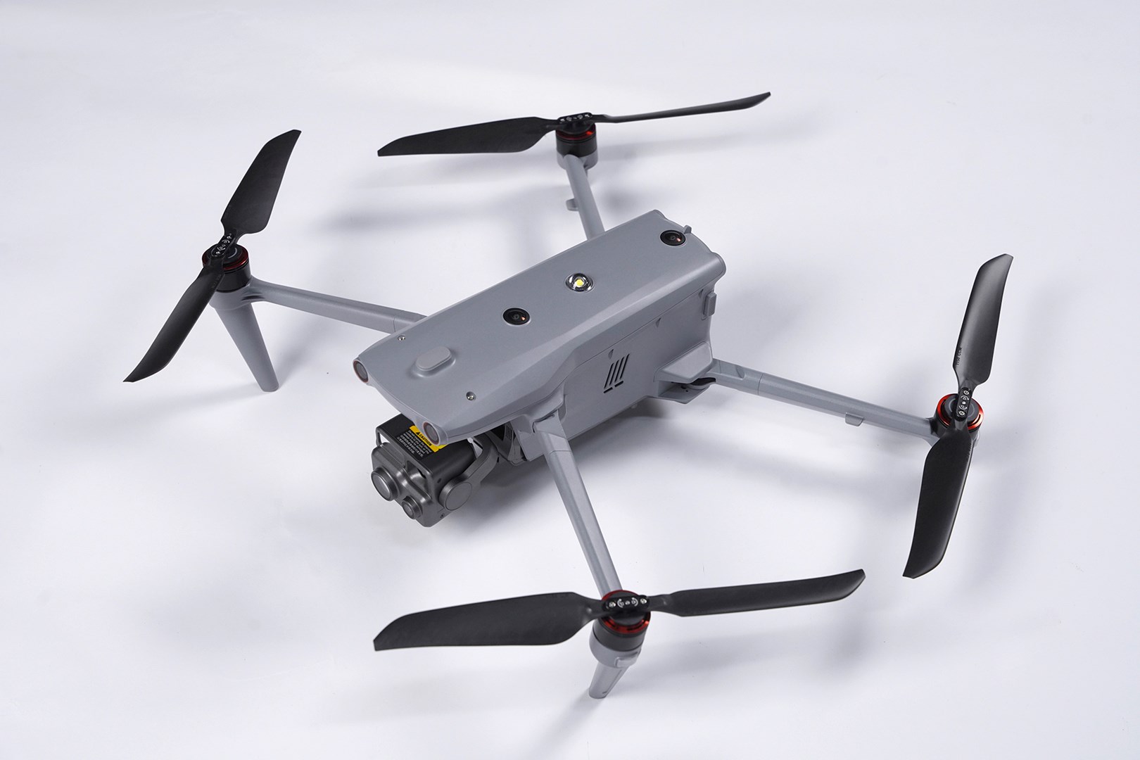 Dron AUTEL EVO MAX 4T V2 Standard Bundle bez loga-12
