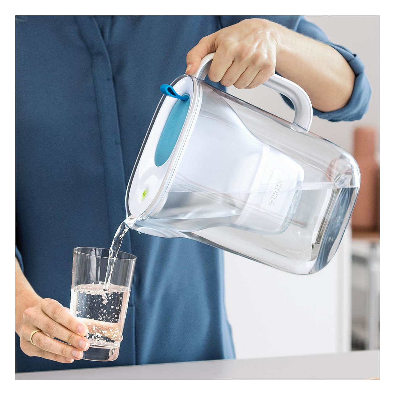 Vrč za filtriranje vode BRITA Style eco (plava boja, uključen 1 filter)-6