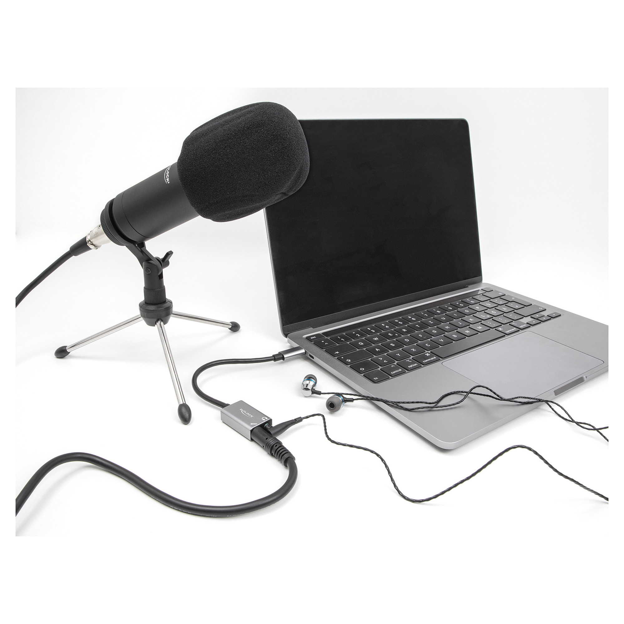USB-C zvučna kartica / audio adapter DELOCK 67071 (USB-C na 2x 3.5mm)-1
